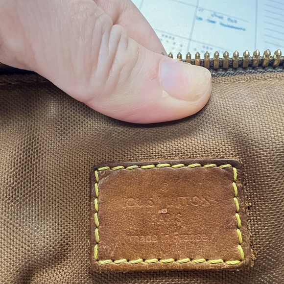 Authentic Louis Vuitton Monogram Tivoli GM - Picture 9 of 12